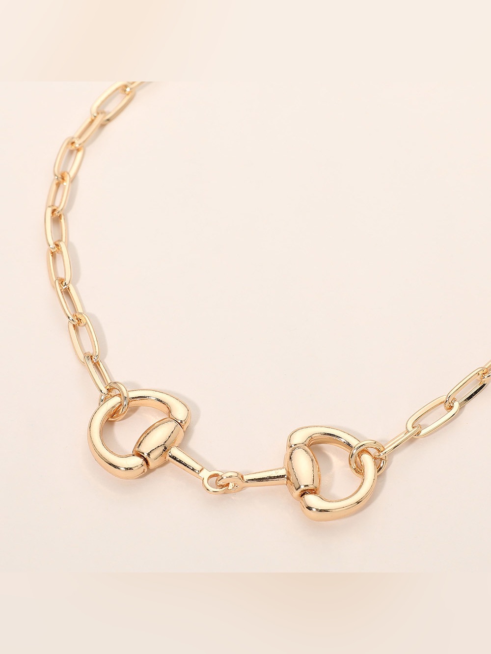 Horsebit Link Accent Paperclip Chain Necklace